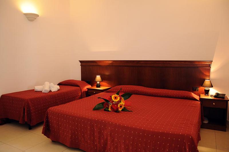 Agri Hotel Conte Salentino Sant Isidoro  Exterior foto