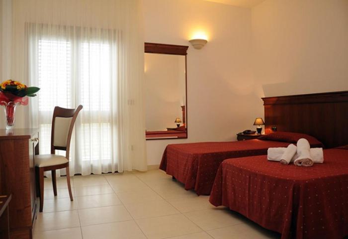 Agri Hotel Conte Salentino Sant Isidoro  Exterior foto